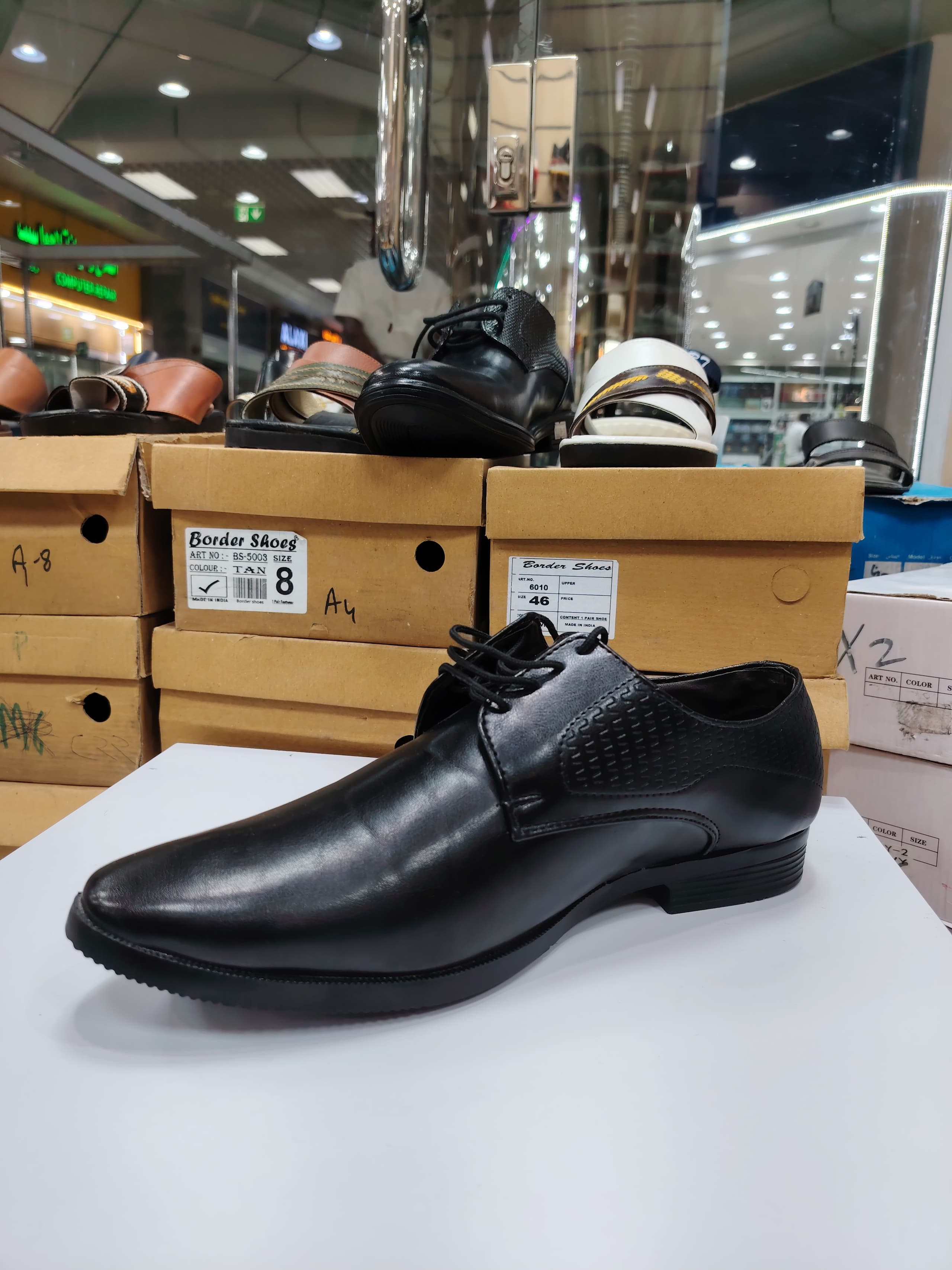 Medical clogs and non-slip footwear for healthcare staff